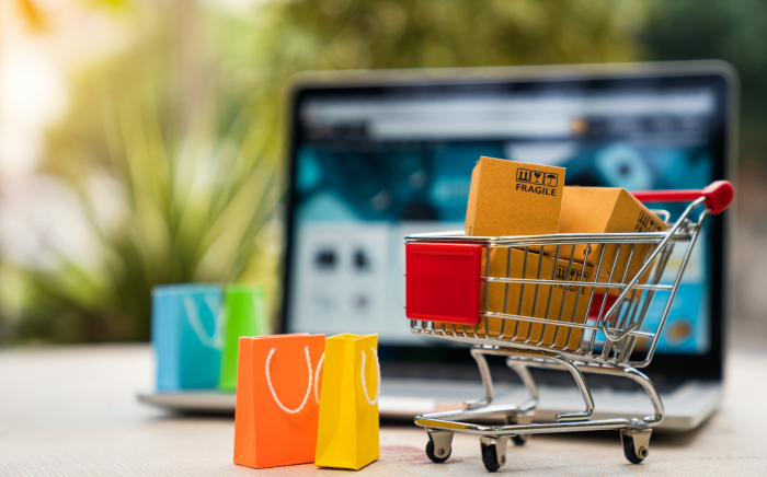 What does the future of online shopping and digitalization await this sector?